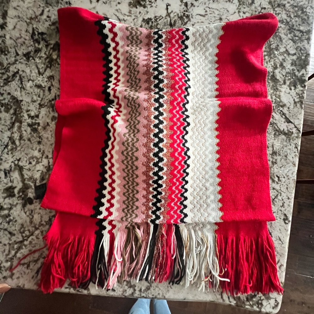 NWOT Missoni Patterned Wool Scarf